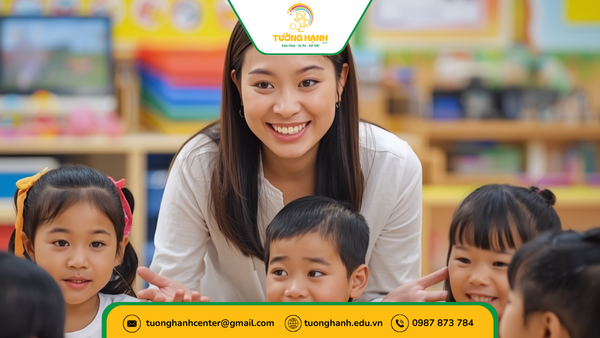 Trẻ học giao tiếp trong lớp trị liệu - Dạy trẻ bị rối loạn ngôn ngữ