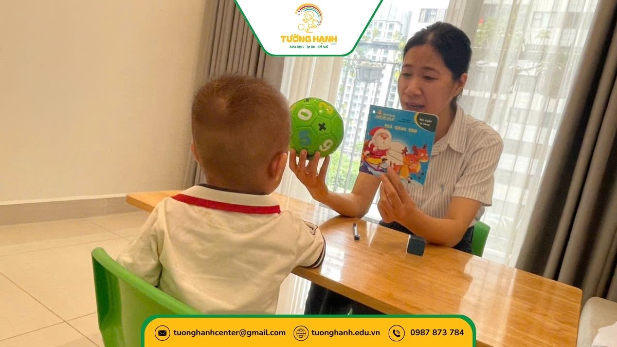 Trẻ rối loạn ngôn ngữ được trị liệu chuyên sâu tại trung tâm Tường Hạnh