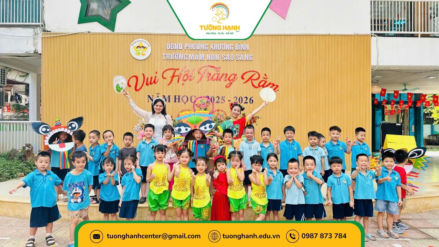 Bé tham gia hội trăng rằm ở trường Sao Sáng