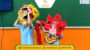 Hình ảnh tích cực của bé  khi tham gia các hoạt động lễ hội