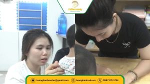 Giáo viên Trung tâm Tường Hạnh tận tình hướng dẫn và đồng hành cùng các bé trong giờ học